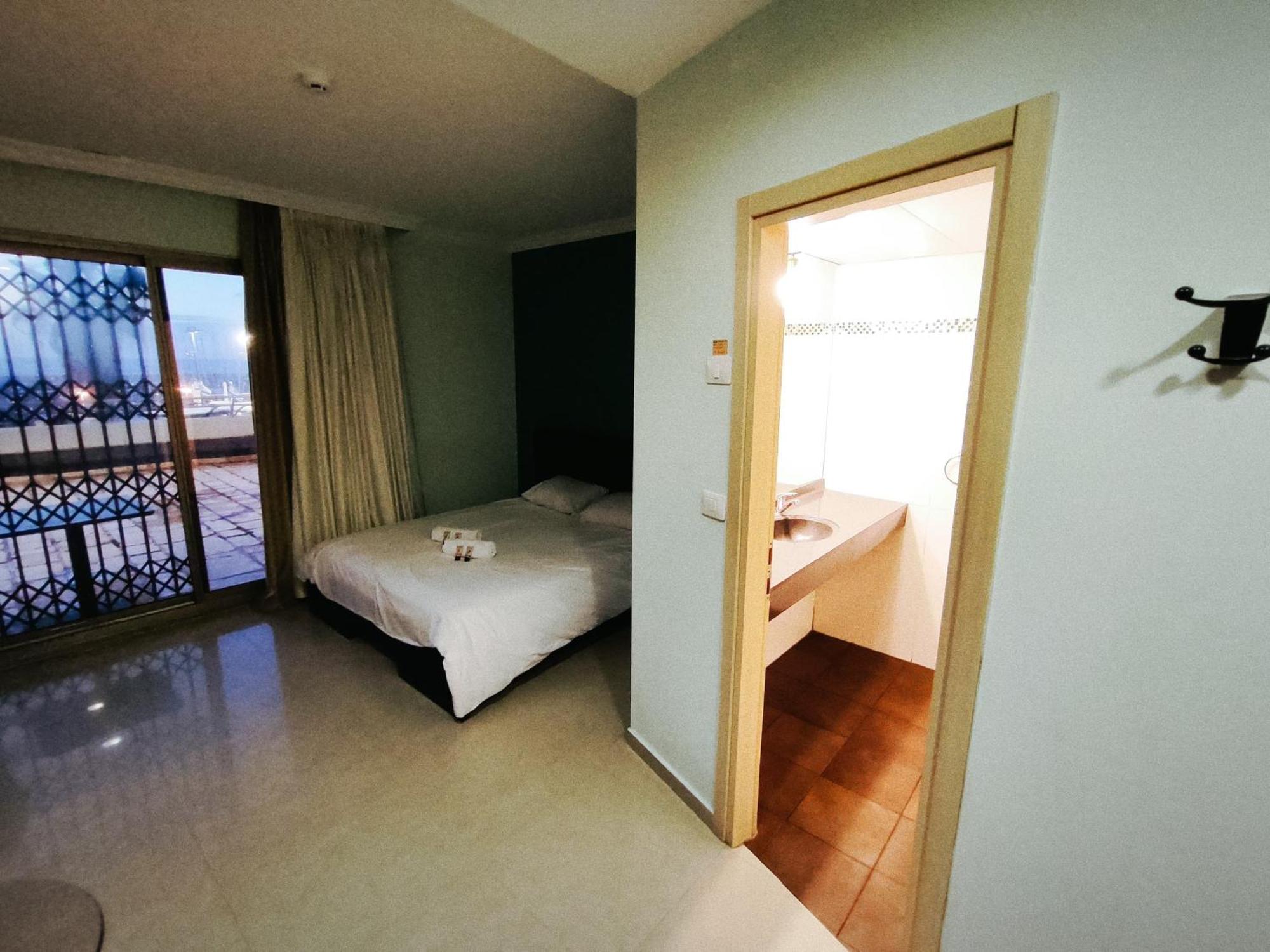 Marina Beach Hotel Τελ Αβίβ Εξωτερικό φωτογραφία